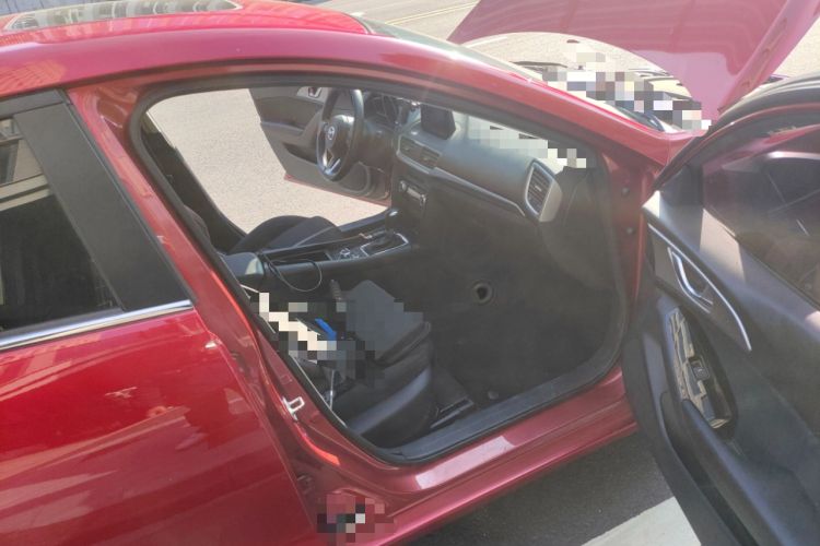 Used Mazda Mazda 3 Axela 2017 Sedan 1.5L Automatic Luxury Model Emission Standard China V
