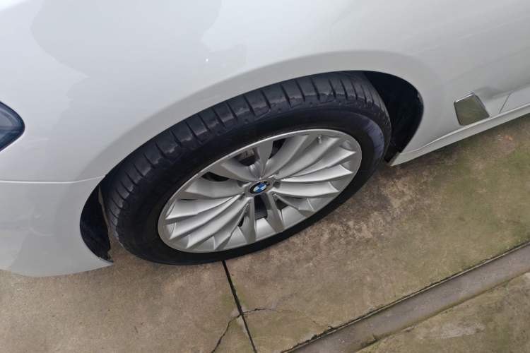 Used BMW 5 Series 2021 525Li Luxury Package
