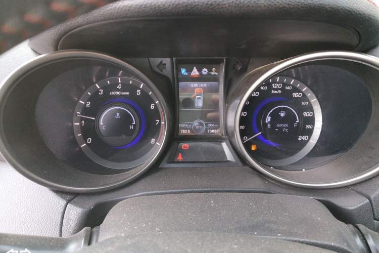 Used Changan CS75 2017 Shangku Edition 1.5T Manual ZhiXiang Model
