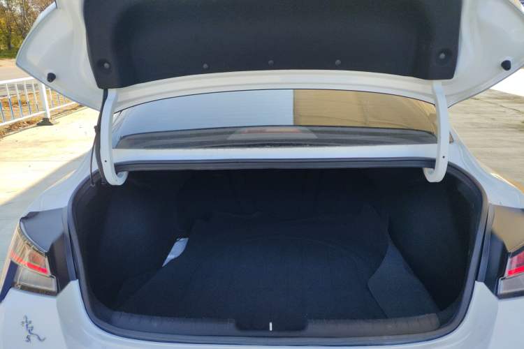 Used Hyundai Elantra 2022 1.5L CVT LUX Prestige Edition