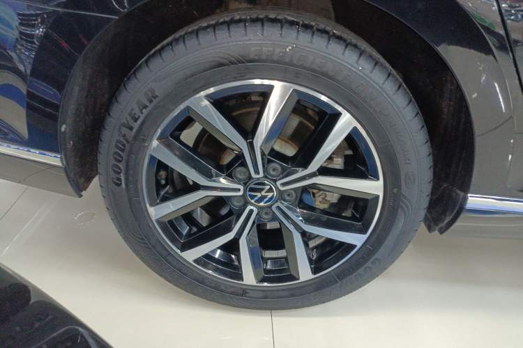 Used Volkswagen Magotan 2020 330TSI DSG Leading Model
