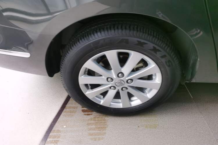 Used Buick GL8 2018 28T Luxury Model China VI Standard