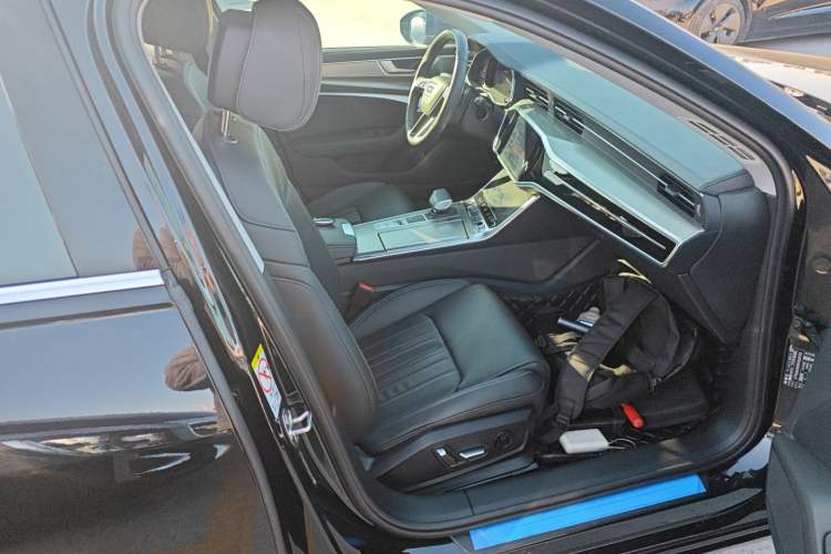 Used Audi A6L 2024 45 TFSI Prestige Elegant Edition
