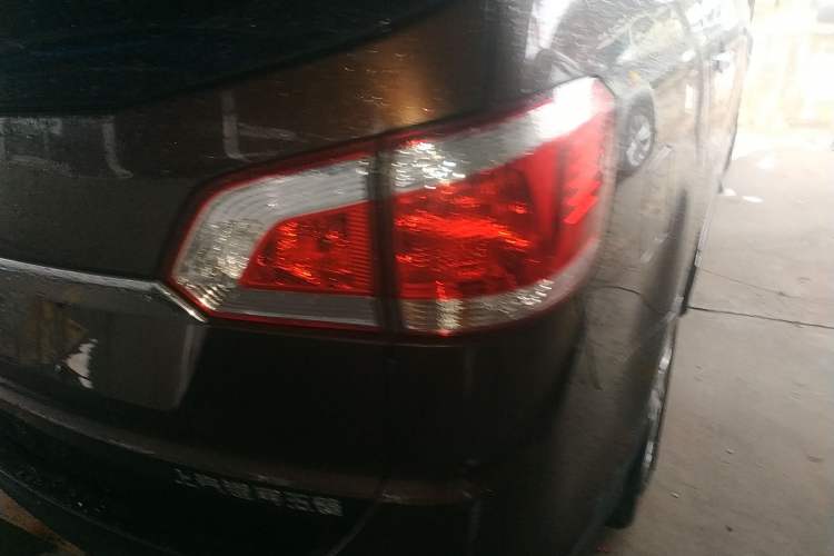 Used Baojun 730 2014 1.5L manual luxury trim 7 seats