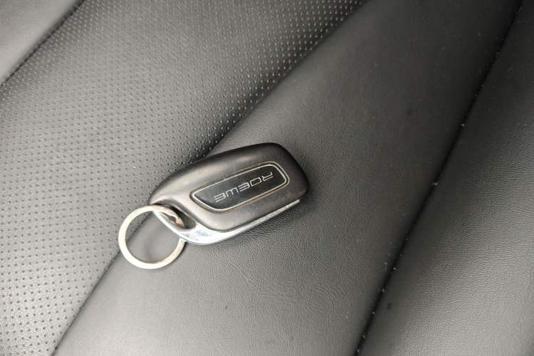 Used Roewe i5 2020 1.5L Automatic 4G Connect Luxury Flagship Edition
