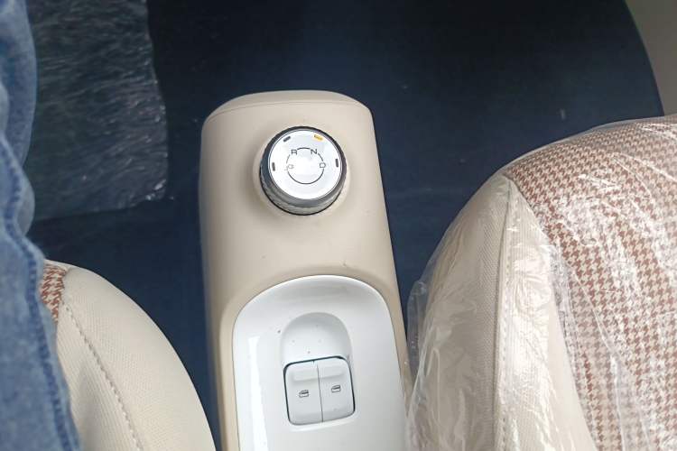 Used Wuling Hongguang MINIEV 2024 3rd Generation 215km Advanced Version
