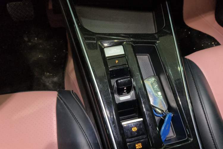 Used Volkswagen Lamando 2023 Lavida L 280TSI DSG Cool & Spicy Edition
