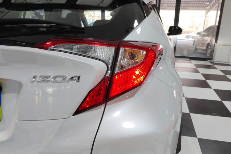 Used Toyota IZOA 2023 2.0L Yixing Version
