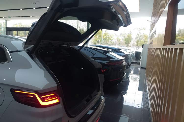 Used BYD Song PLUS New Energy 2025 EV Intelligent Driving Version 520km Premium Model
