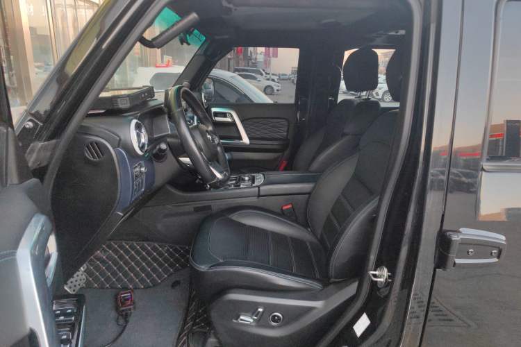 Used  BJ40 2018 PLUS 2.3T Automatic Four-Wheel Drive Premium Edition China V
