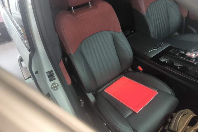 Used GAC Trumpchi M8 2023 Zongshi Series Dual-Motor Supreme Edition
