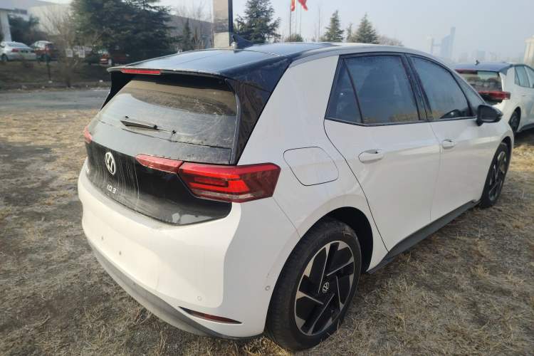 Used Volkswagen ID.3 2025 Smart Edition Outstanding Model
