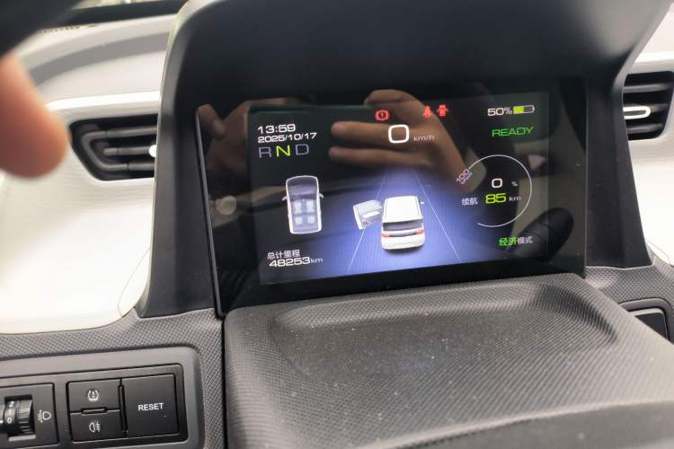 Used Wuling Hongguang MINIEV 2022 Macaron Premium Model – Lithium Iron Phosphate