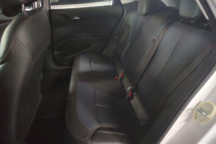 Used Buick Velite 6 2023 430km Range Commuter Version
