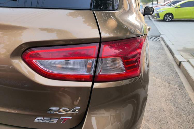 Used GAC Trumpchi GS4 2015 200T G-DCT Luxury Edition