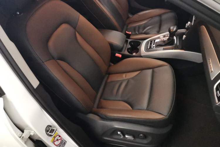 Used Audi Q5 2017 Plus 40 TFSI Technology Model
