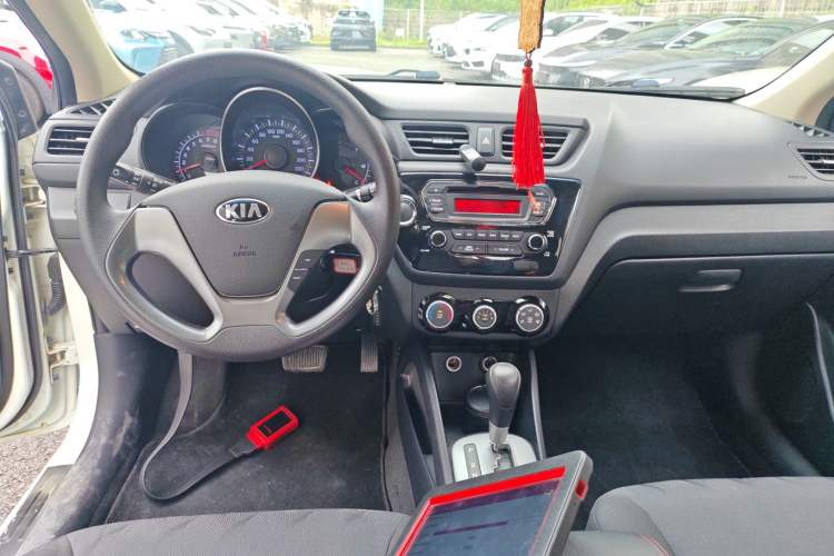 Used Kia K2 2015 Sedan 1.4L Automatic GLS
