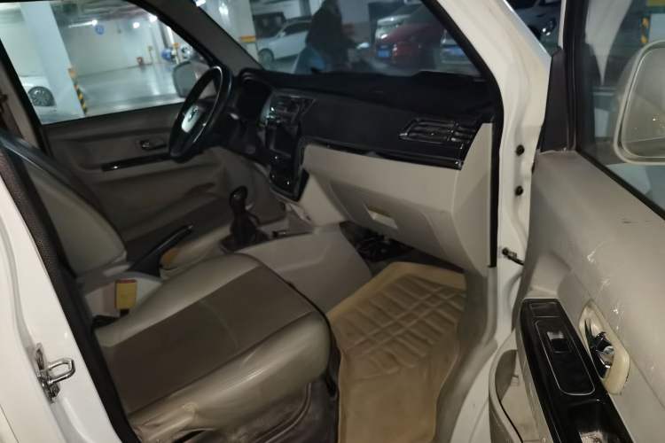 Used Jinbei New Hiace X30L 2018 1.5L Business Edition DLCG14