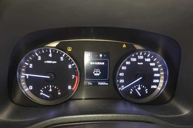 Used Hyundai Elantra (6th Generation / Lingdong) 2016 1.6L Automatic ZhiXuan – Elite Version