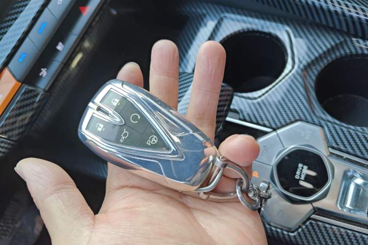 Used Changan UNI-V 2022 1.5T Smart Navigation Version
