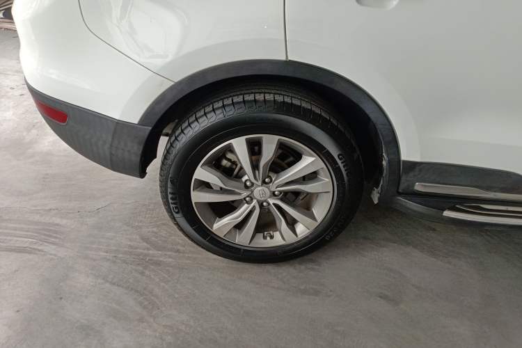 Used Geely Auto Emgrand X7 Sport 2016 2.0L Manual ZhiShang Version