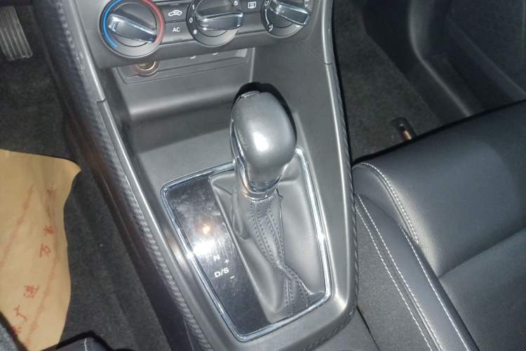 Used MG ZS 2018 1.5L Automatic Luxury Edition China V Standard
