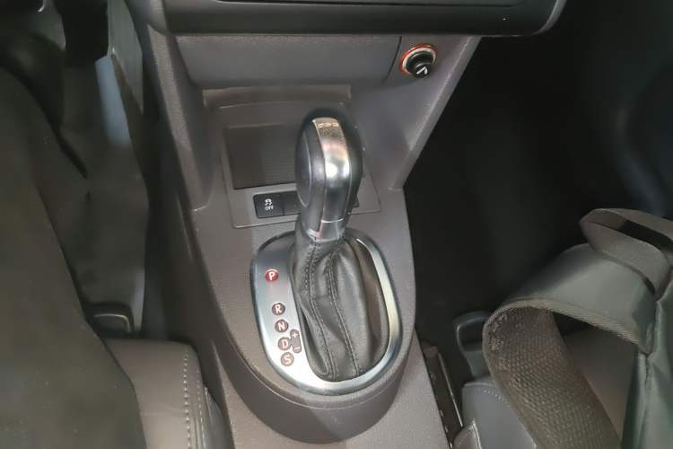 Used Volkswagen Touran 2015 1.4T DSG Comfort Edition 5 Seats
