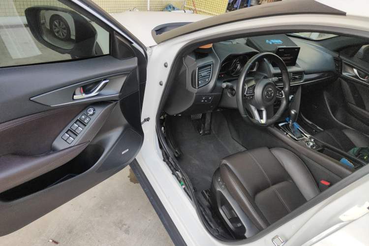 Used Mazda CX-4 2020 2.5L Automatic 4x4 Sky Blue Passion Edition