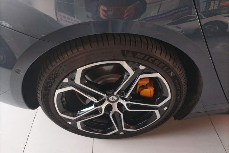 Used  SU7 2024 Four-Wheel Drive Ultra-Long Range Advanced Intelligent Driving Max Edition
