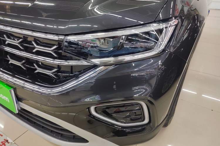 Used Volkswagen Tayron 2025 Facelifted Model, Popular Version, 330TSI
