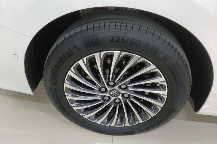 Used Buick Century 2023 2.0T Seven-Seater Deluxe Edition
