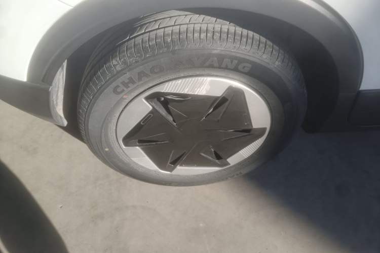 Used Geometry E Firefly 2024 301km Flowing Light
