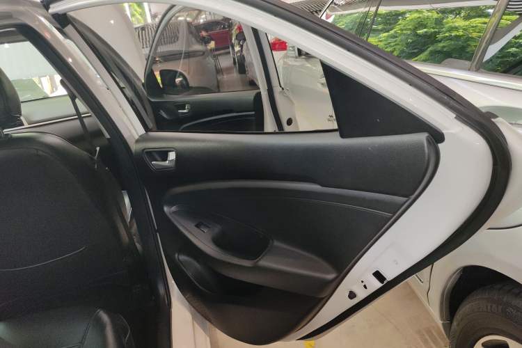 Used Hyundai Verna 2017 1.4L Automatic YueXiang Edition China V-standard
