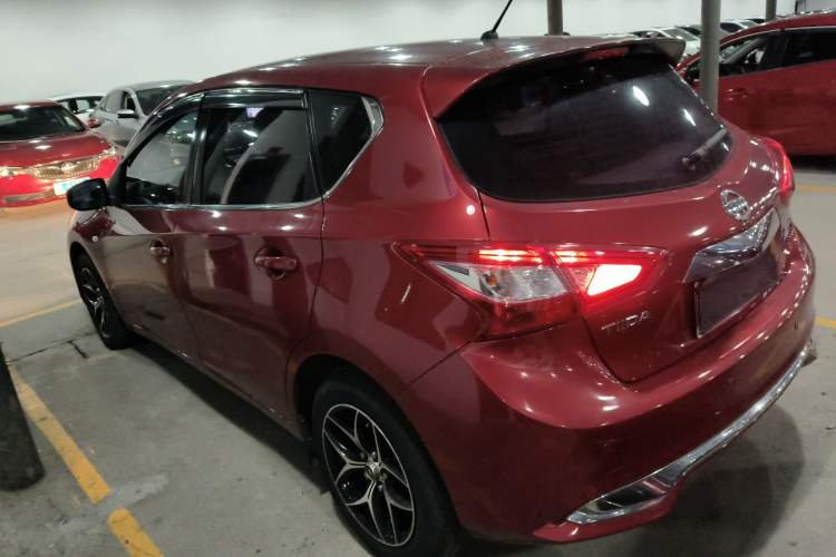 Used Nissan Tiida 2016 1.6L CVT Joyride Edition
