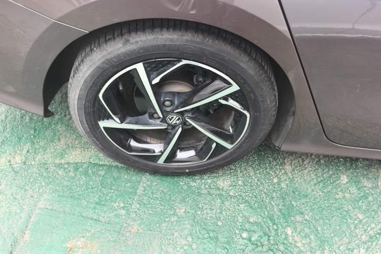 Used MG 5 2021 Revised 300TGI DCT Qingshè Luxurious Enjoyment Edition