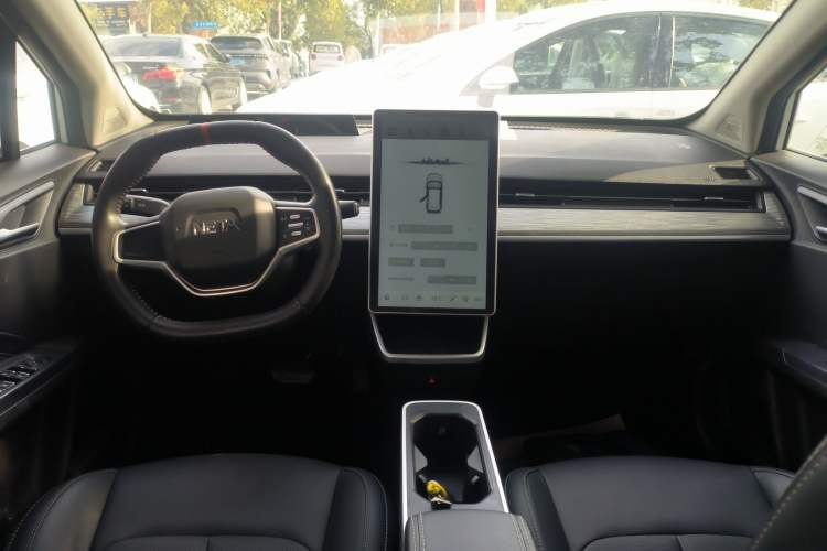 Used NETA V 2022 Chao 300 Lite Lithium Iron Phosphate
