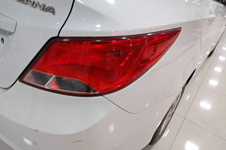 Used Hyundai Verna 2014 1.4L Manual Smart GLS Trim
