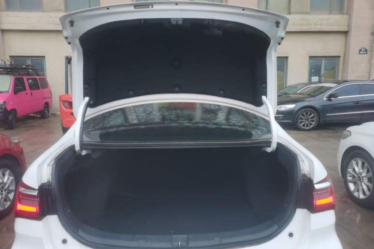 Used BYD Qin 2019 1.5L Automatic Prestige Model
