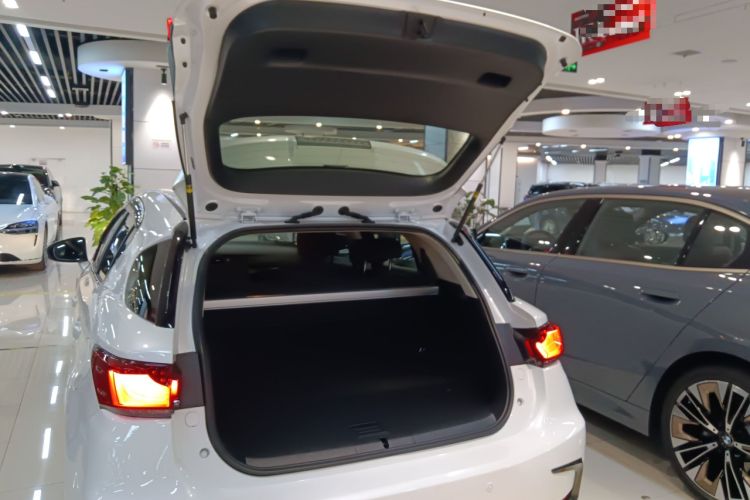 Used Lexus CT 2017 CT200h Elite Edition Solid Color China V Standard
