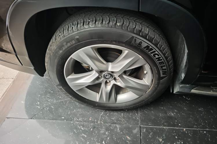 Used Toyota Highlander 2018 2.0T Four-Wheel Drive Luxury Version 7 Seats China VI Standard
