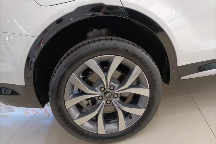 Used Land Rover Discovery Sport 2024 Luxury Custom Edition