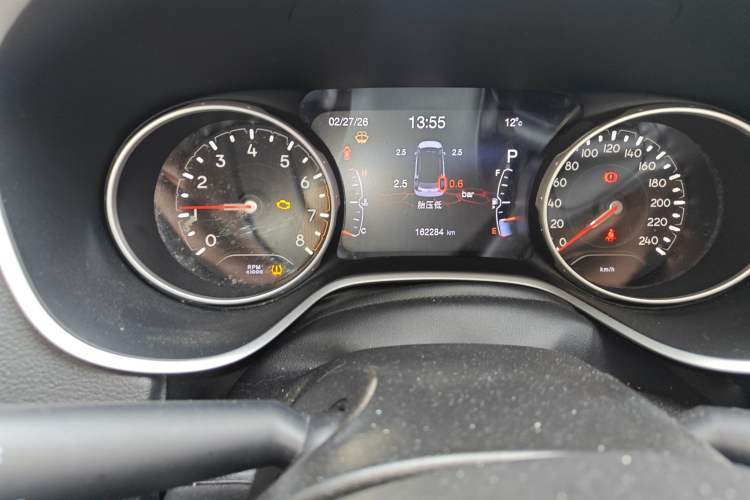 Used  Compass 2017 200T Automatic Family Edition