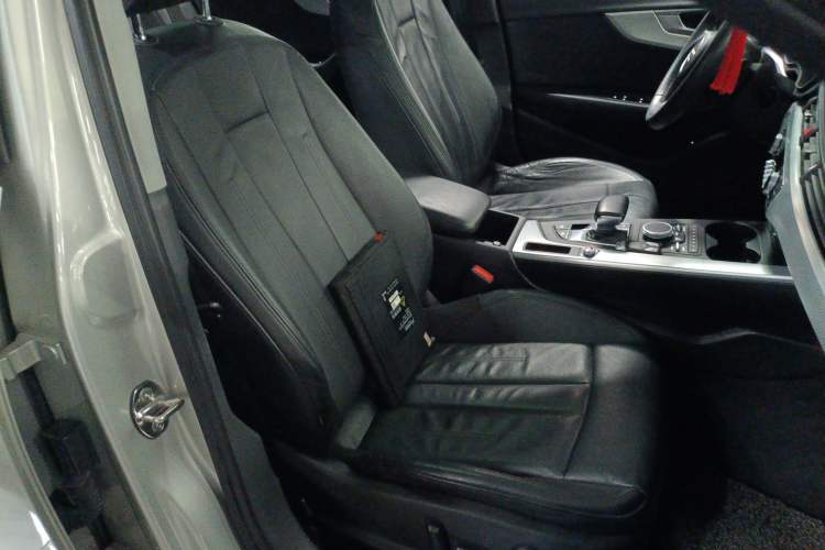 Used Audi A4L 2018 30th Anniversary Edition 40 TFSI Fashion Model