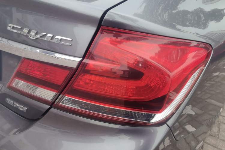 Used Honda Civic 2016 1.8L Automatic Comfort Version
