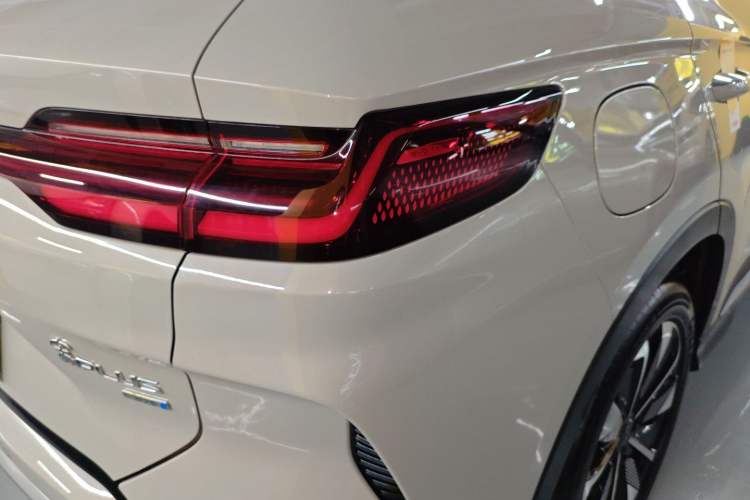 Used BYD Song PLUS New Energy 2025 DM-i Intelligent Driving 160KM Flagship Model
