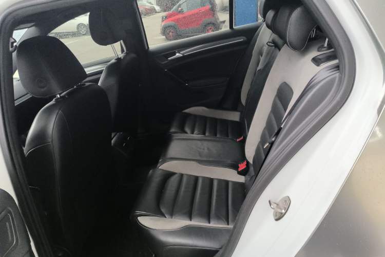 Used Volkswagen Golf 2016 1.4TSI Automatic R-Line