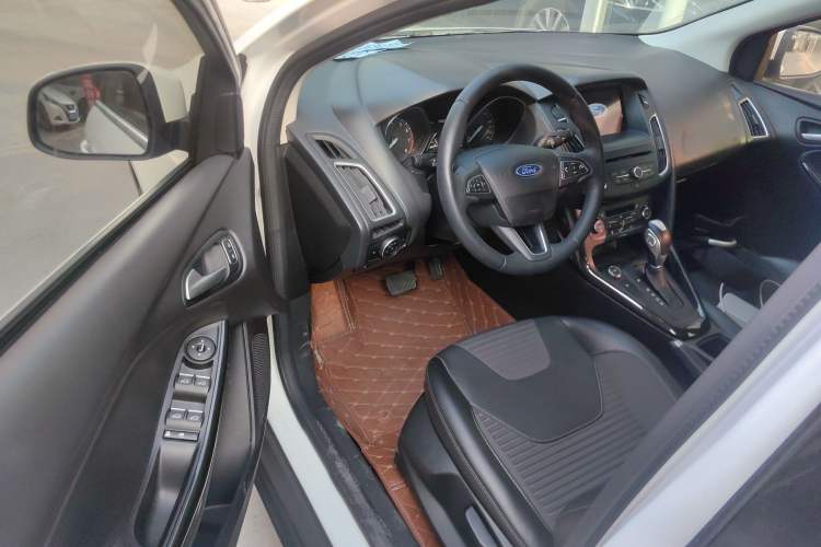 Used Ford Focus 2017 Hatchback EcoBoost 180 Automatic Elite Model
