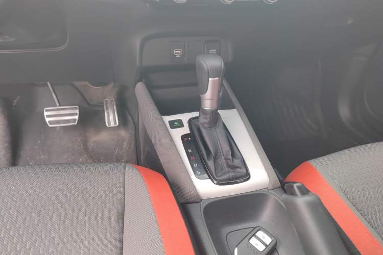 Used Honda LIFE 2021 1.5L CVT SPORT Heartbeat Edition