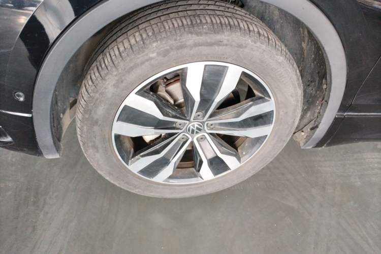 Used Volkswagen Tiguan L 2024 330TSI Automatic Two-Wheel Drive R-Line Enhanced Edition