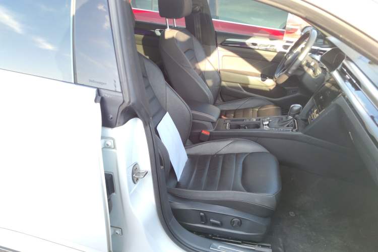 Used Volkswagen FAW-Volkswagen CC 2023 380TSI Striking Edition
